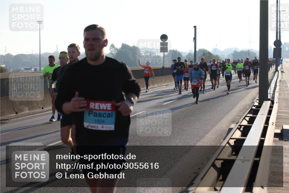 03.10.2025 - Köhlbrandbrückenlauf Lena Gebhardt http://msf.ph/oto/9055616 03.10.2025 09:17:04 Position 1 1504 meine-sportfotos.de