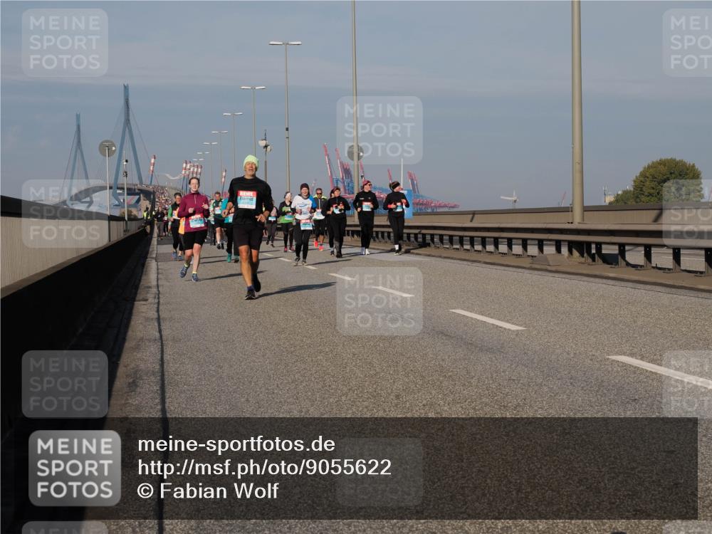 03.10.2025 - Köhlbrandbrückenlauf Fabian Wolf http://msf.ph/oto/9055622 03.10.2025 10:03:09 Position 3  meine-sportfotos.de