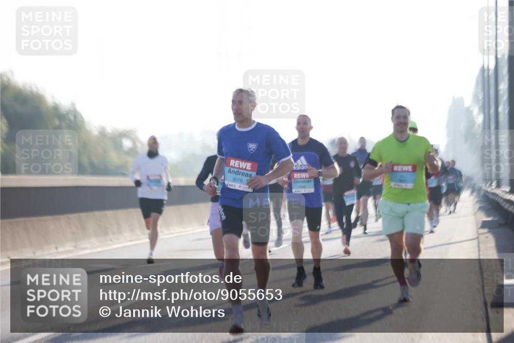 03.10.2025 - Köhlbrandbrückenlauf Jannik Wohlers http://msf.ph/oto/9055653 03.10.2025 09:12:55 Position 3 3078, 1028 meine-sportfotos.de