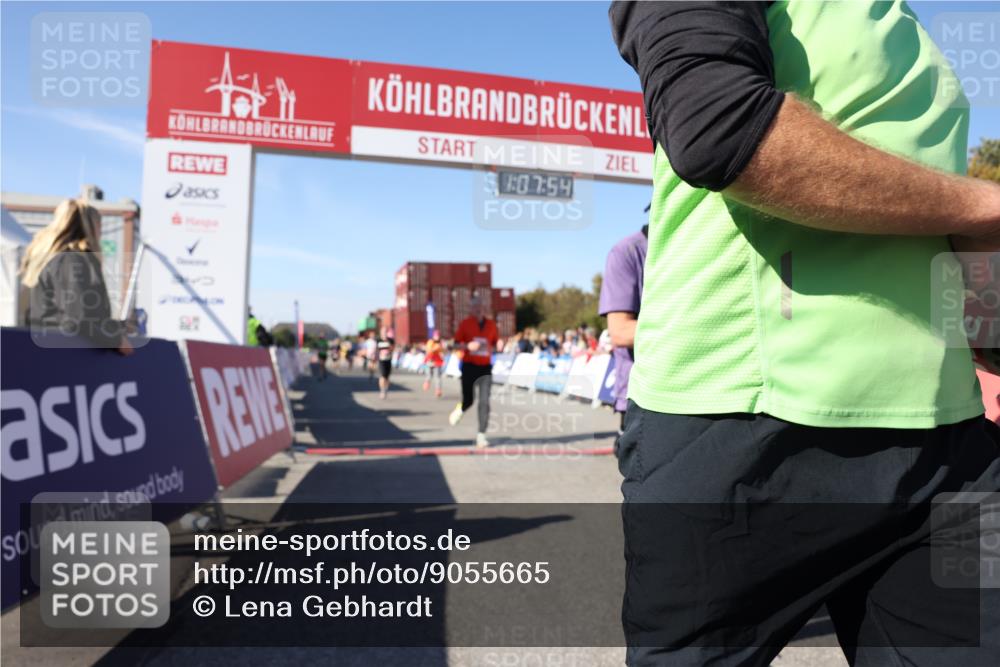 03.10.2025 - Köhlbrandbrückenlauf Lena Gebhardt http://msf.ph/oto/9055665 03.10.2025 13:07:55 Ziel 4159, 4184, 4310, 4382, 4395, 4639, 5959, 5993, 6022, 6120, 6163, 6244, 6285, 6348, 6384, 6409, 6651, 6696, 6821 meine-sportfotos.de