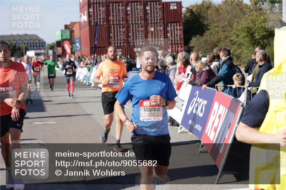 03.10.2025 - Köhlbrandbrückenlauf Jannik Wohlers http://msf.ph/oto/9055682 03.10.2025 13:10:27 Ziel 4147, 4364, 4386, 4429, 4479, 4710, 4711, 4774, 5383, 5689, 5738, 5889, 6024, 6177, 6294, 6587, 6779, 6781, 6782 meine-sportfotos.de