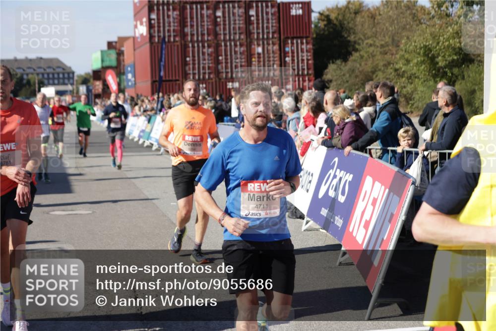 03.10.2025 - Köhlbrandbrückenlauf Jannik Wohlers http://msf.ph/oto/9055686 03.10.2025 13:10:27 Ziel 4147, 4364, 4386, 4429, 4479, 4710, 4711, 4774, 5383, 5689, 5738, 5889, 6024, 6177, 6294, 6587, 6779, 6781, 6782 meine-sportfotos.de