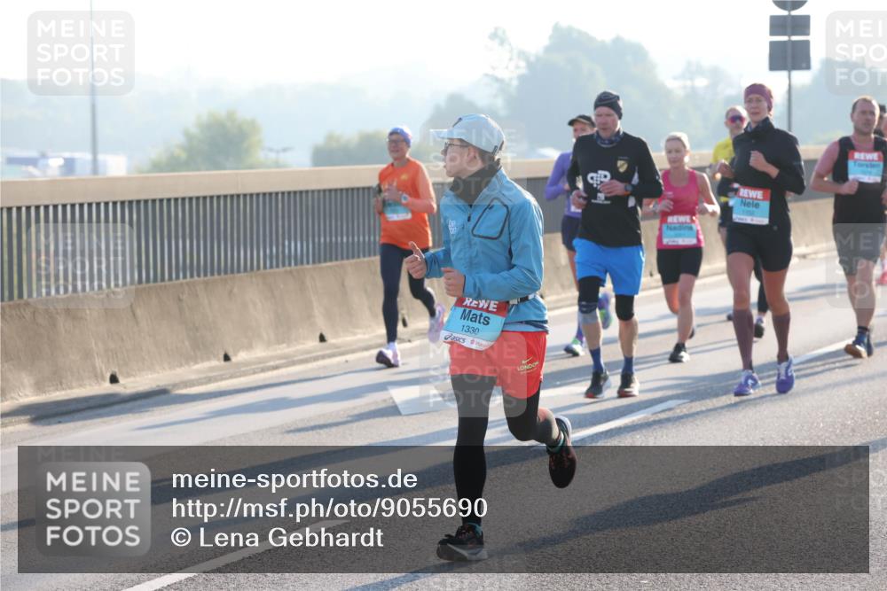 03.10.2025 - Köhlbrandbrückenlauf Lena Gebhardt http://msf.ph/oto/9055690 03.10.2025 09:17:07 Position 1 1330 meine-sportfotos.de