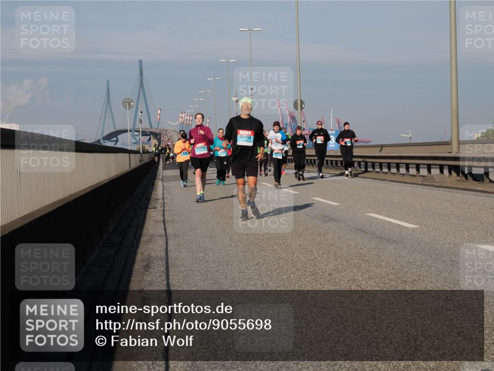 03.10.2025 - Köhlbrandbrückenlauf Fabian Wolf http://msf.ph/oto/9055698 03.10.2025 10:03:11 Position 3  meine-sportfotos.de