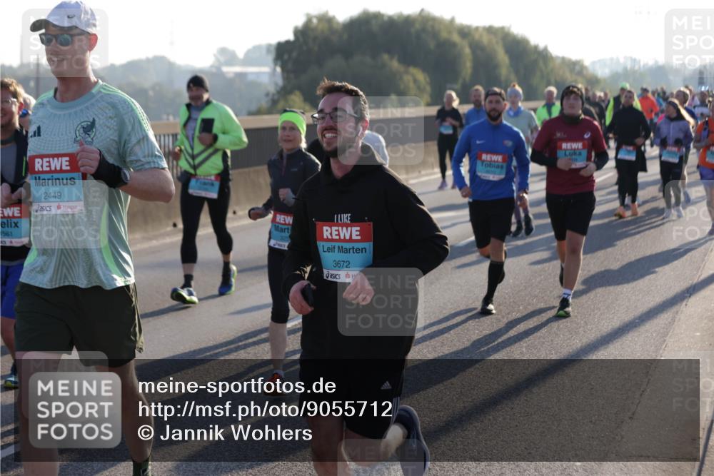 03.10.2025 - Köhlbrandbrückenlauf Jannik Wohlers http://msf.ph/oto/9055712 03.10.2025 09:20:41 Position 3 2449, 1561, 3672 meine-sportfotos.de