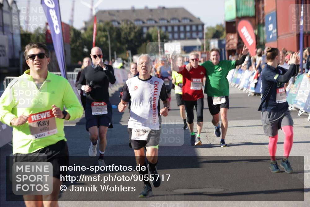 03.10.2025 - Köhlbrandbrückenlauf Jannik Wohlers http://msf.ph/oto/9055717 03.10.2025 13:10:29 Ziel 4147, 4386, 4429, 4479, 4710, 4711, 4774, 5229, 5383, 5689, 5738, 5889, 6024, 6177, 6294, 6779, 6781, 6782 meine-sportfotos.de