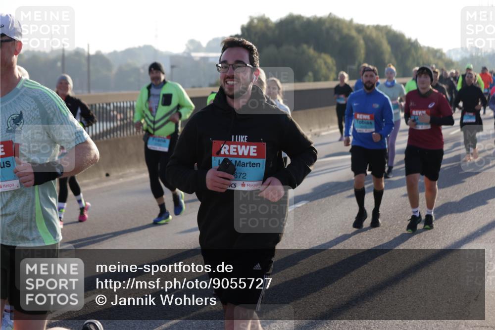 03.10.2025 - Köhlbrandbrückenlauf Jannik Wohlers http://msf.ph/oto/9055727 03.10.2025 09:20:42 Position 3 672 meine-sportfotos.de