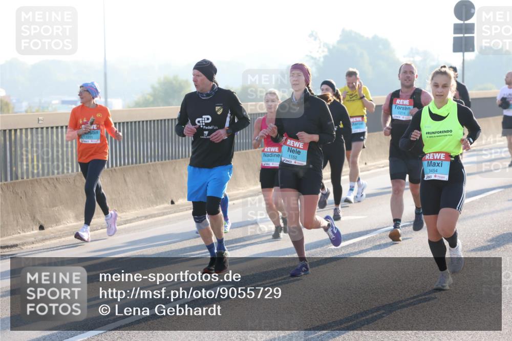 03.10.2025 - Köhlbrandbrückenlauf Lena Gebhardt http://msf.ph/oto/9055729 03.10.2025 09:17:09 Position 1 1211, 1152, 1274, 30, 2024, 3454 meine-sportfotos.de