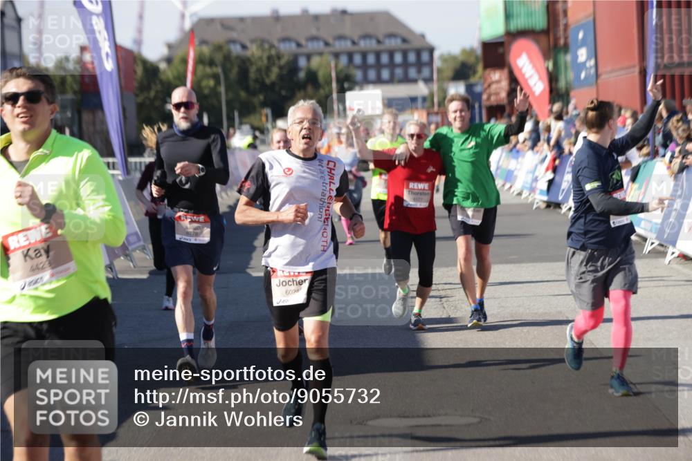 03.10.2025 - Köhlbrandbrückenlauf Jannik Wohlers http://msf.ph/oto/9055732 03.10.2025 13:10:29 Ziel 4147, 4386, 4429, 4479, 4710, 4711, 4774, 5229, 5383, 5689, 5738, 5889, 6024, 6177, 6294, 6779, 6781, 6782 meine-sportfotos.de