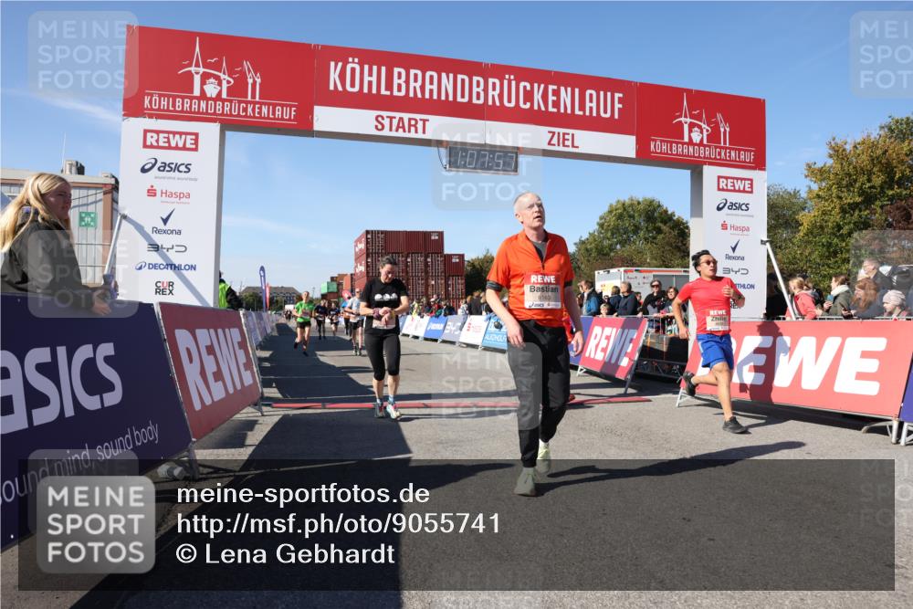 03.10.2025 - Köhlbrandbrückenlauf Lena Gebhardt http://msf.ph/oto/9055741 03.10.2025 13:07:57 Ziel 4184, 4310, 4382, 4395, 4639, 5959, 5993, 6022, 6120, 6163, 6244, 6285, 6348, 6409, 6651, 6696, 6821 meine-sportfotos.de