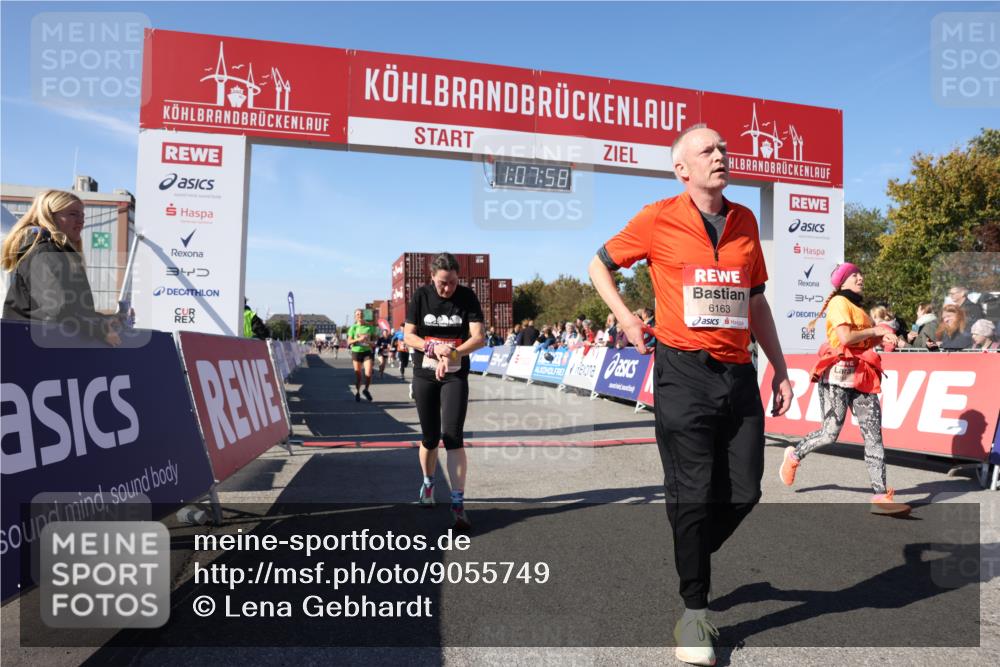 03.10.2025 - Köhlbrandbrückenlauf Lena Gebhardt http://msf.ph/oto/9055749 03.10.2025 13:07:58 Ziel 4184, 4310, 4357, 4382, 4395, 4639, 5959, 5993, 6022, 6120, 6163, 6244, 6285, 6348, 6409, 6651, 6696, 6821 meine-sportfotos.de