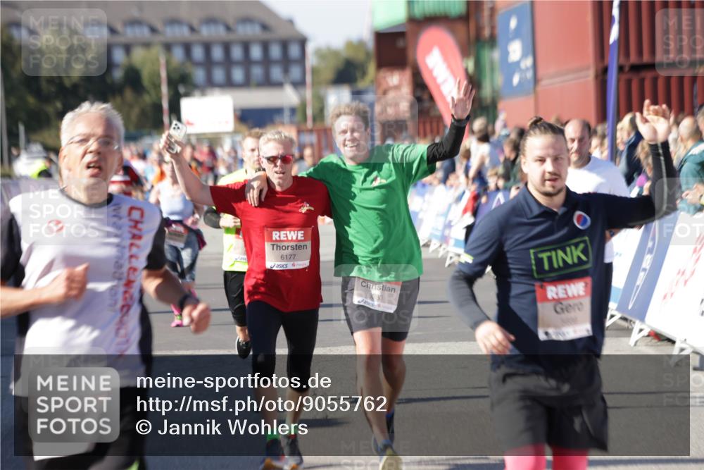 03.10.2025 - Köhlbrandbrückenlauf Jannik Wohlers http://msf.ph/oto/9055762 03.10.2025 13:10:30 Ziel 4386, 4429, 4479, 4710, 4711, 4774, 5229, 5383, 5689, 5738, 5889, 6024, 6177, 6294, 6779, 6781, 6782 meine-sportfotos.de