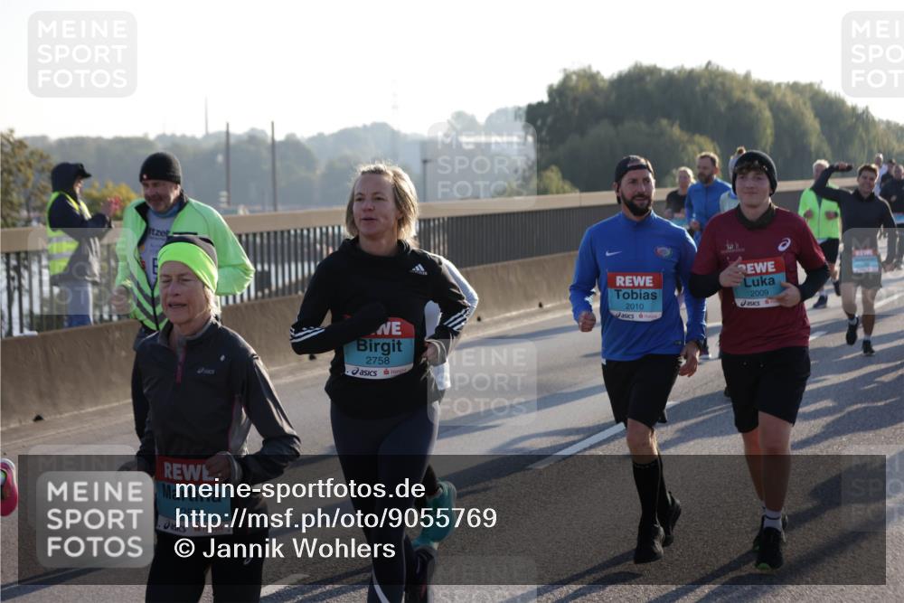 03.10.2025 - Köhlbrandbrückenlauf Jannik Wohlers http://msf.ph/oto/9055769 03.10.2025 09:20:43 Position 3 2758, 2010, 2009, 3252 meine-sportfotos.de