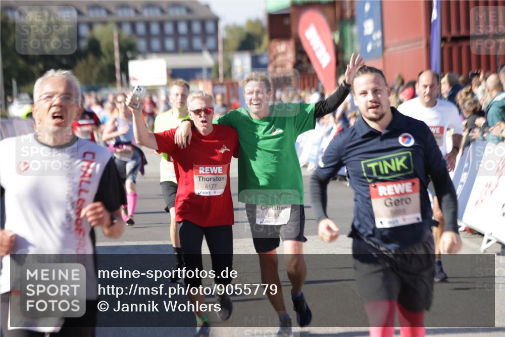 03.10.2025 - Köhlbrandbrückenlauf Jannik Wohlers http://msf.ph/oto/9055779 03.10.2025 13:10:30 Ziel 4386, 4429, 4479, 4710, 4711, 4774, 5229, 5383, 5689, 5738, 5889, 6024, 6177, 6294, 6779, 6781, 6782 meine-sportfotos.de