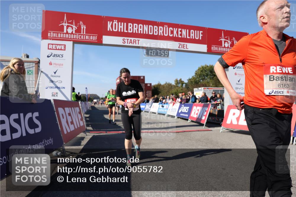 03.10.2025 - Köhlbrandbrückenlauf Lena Gebhardt http://msf.ph/oto/9055782 03.10.2025 13:07:59 Ziel 4184, 4310, 4357, 4382, 4395, 4639, 5959, 5993, 6022, 6120, 6163, 6244, 6285, 6348, 6409, 6651, 6696 meine-sportfotos.de