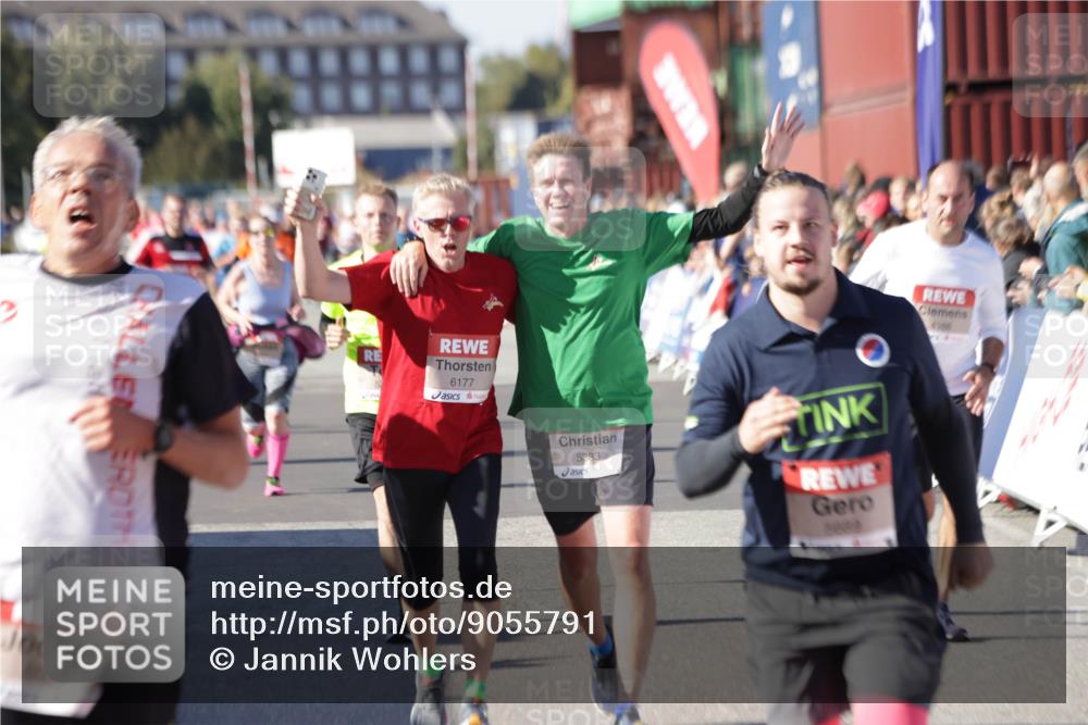 03.10.2025 - Köhlbrandbrückenlauf Jannik Wohlers http://msf.ph/oto/9055791 03.10.2025 13:10:31 Ziel 4386, 4429, 4479, 4710, 4711, 4774, 5229, 5383, 5689, 5738, 5889, 6024, 6177, 6294, 6779, 6781, 6782 meine-sportfotos.de