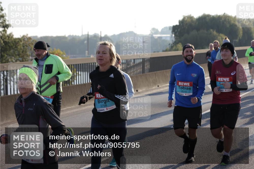 03.10.2025 - Köhlbrandbrückenlauf Jannik Wohlers http://msf.ph/oto/9055795 03.10.2025 09:20:43 Position 3 3252, 2010, 20, 2758 meine-sportfotos.de