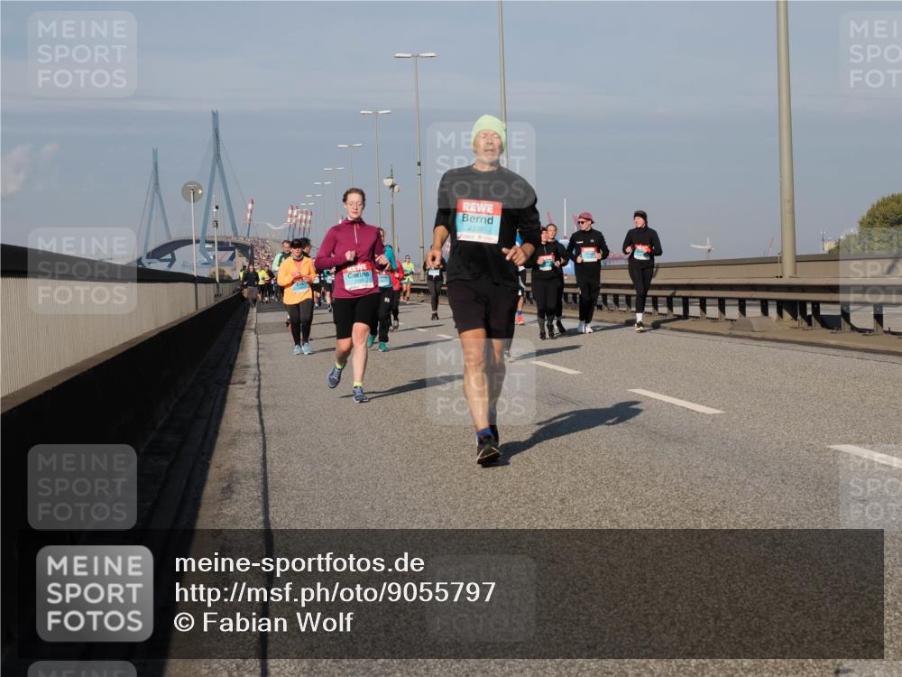 03.10.2025 - Köhlbrandbrückenlauf Fabian Wolf http://msf.ph/oto/9055797 03.10.2025 10:03:13 Position 3 2309 meine-sportfotos.de