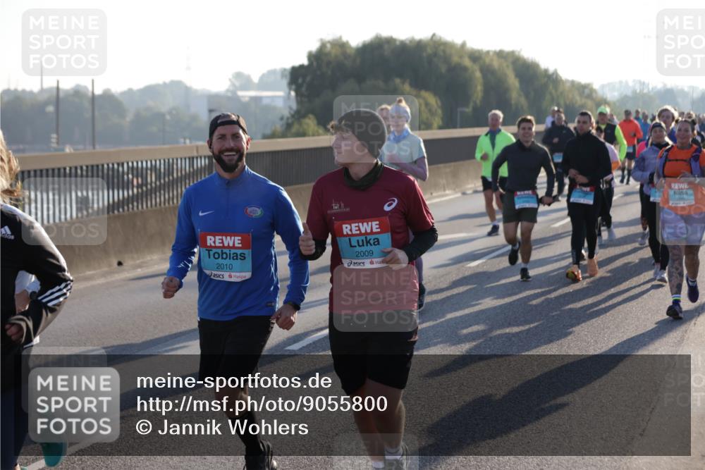 03.10.2025 - Köhlbrandbrückenlauf Jannik Wohlers http://msf.ph/oto/9055800 03.10.2025 09:20:43 Position 3 2010, 11, 2009, 1348 meine-sportfotos.de