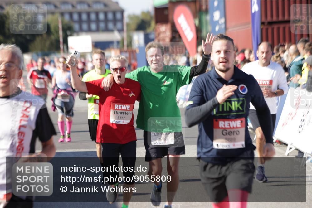 03.10.2025 - Köhlbrandbrückenlauf Jannik Wohlers http://msf.ph/oto/9055809 03.10.2025 13:10:31 Ziel 4386, 4429, 4479, 4710, 4711, 4774, 5229, 5383, 5689, 5738, 5889, 6024, 6177, 6294, 6779, 6781, 6782 meine-sportfotos.de