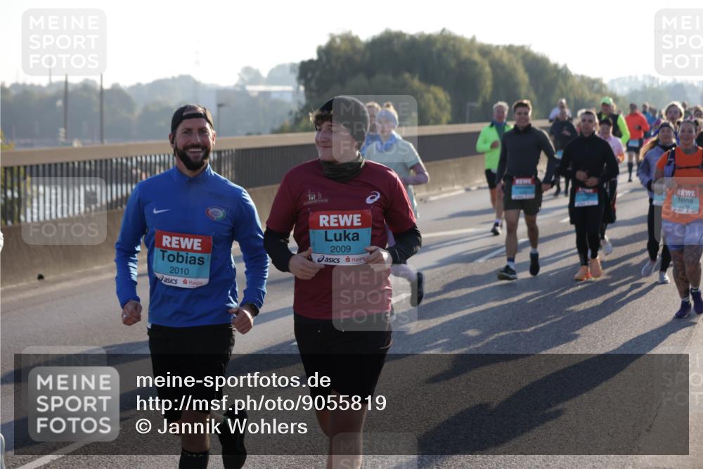 03.10.2025 - Köhlbrandbrückenlauf Jannik Wohlers http://msf.ph/oto/9055819 03.10.2025 09:20:44 Position 3 2010, 2009, 1348 meine-sportfotos.de