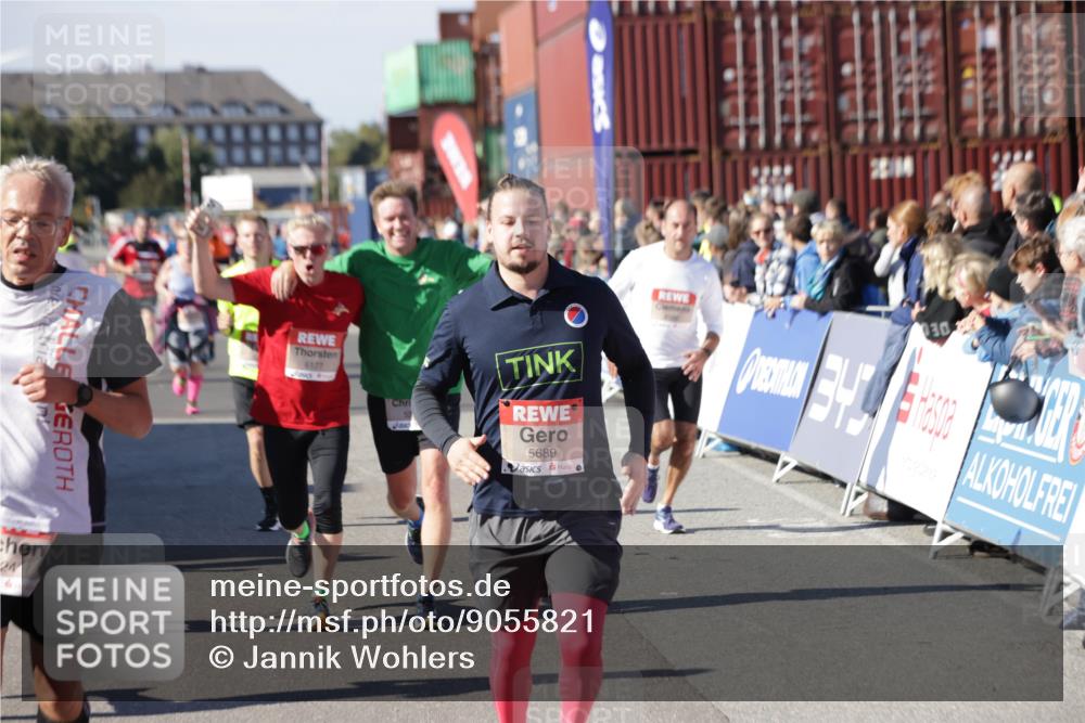 03.10.2025 - Köhlbrandbrückenlauf Jannik Wohlers http://msf.ph/oto/9055821 03.10.2025 13:10:31 Ziel 4386, 4429, 4479, 4710, 4711, 4774, 5229, 5383, 5689, 5738, 5889, 6024, 6177, 6294, 6779, 6781, 6782 meine-sportfotos.de