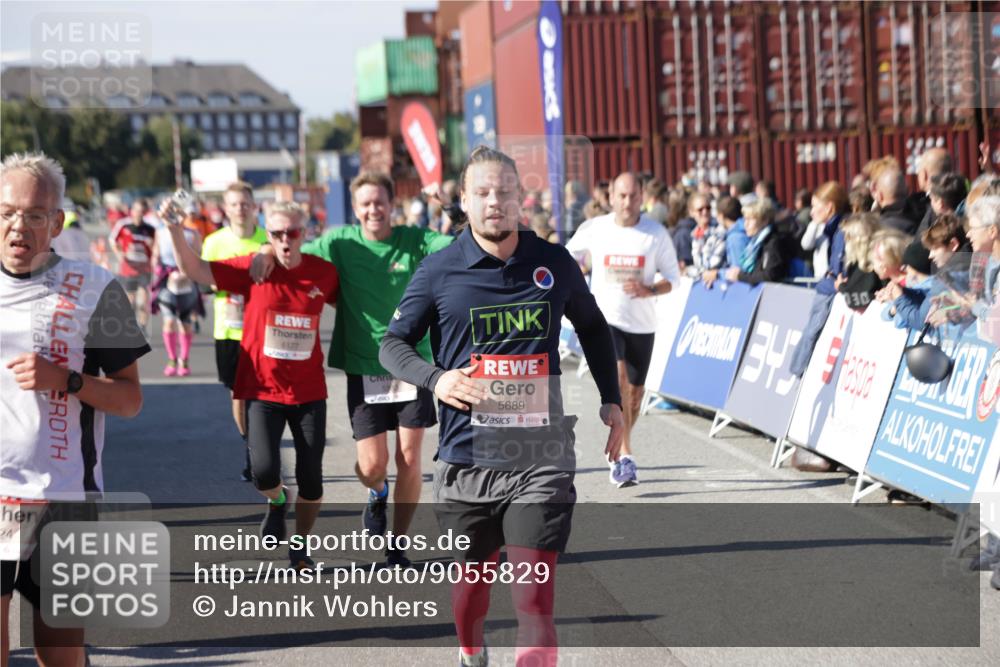 03.10.2025 - Köhlbrandbrückenlauf Jannik Wohlers http://msf.ph/oto/9055829 03.10.2025 13:10:31 Ziel 4386, 4429, 4479, 4710, 4711, 4774, 5229, 5383, 5689, 5738, 5889, 6024, 6177, 6294, 6779, 6781, 6782 meine-sportfotos.de