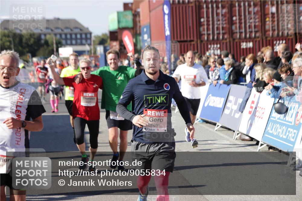 03.10.2025 - Köhlbrandbrückenlauf Jannik Wohlers http://msf.ph/oto/9055834 03.10.2025 13:10:31 Ziel 4386, 4429, 4479, 4710, 4711, 4774, 5229, 5383, 5689, 5738, 5889, 6024, 6177, 6294, 6779, 6781, 6782 meine-sportfotos.de