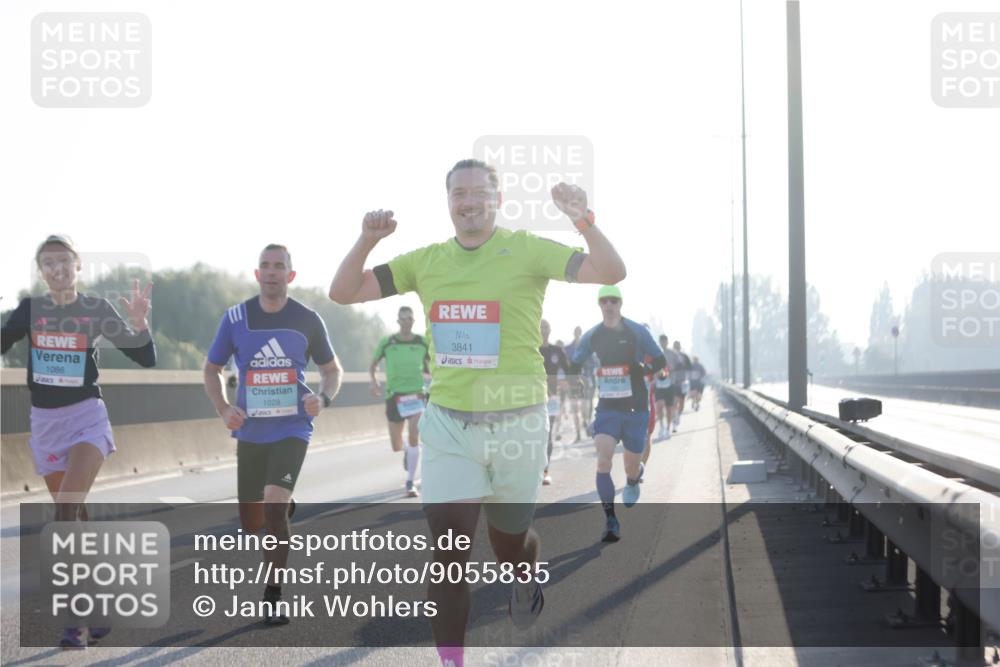 03.10.2025 - Köhlbrandbrückenlauf Jannik Wohlers http://msf.ph/oto/9055835 03.10.2025 09:12:59 Position 3 1086, 1028, 3841 meine-sportfotos.de