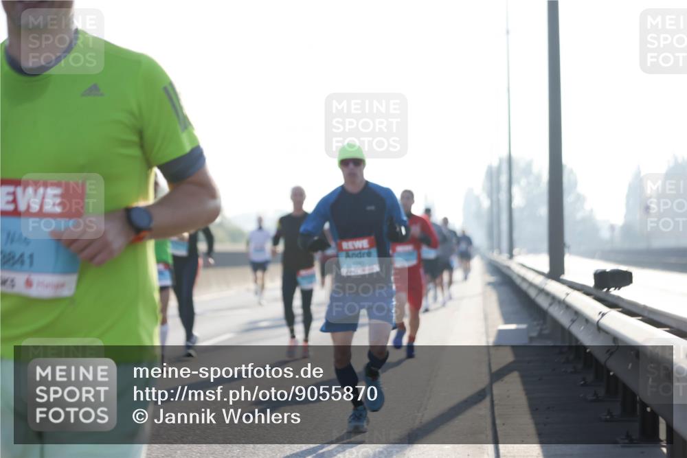 03.10.2025 - Köhlbrandbrückenlauf Jannik Wohlers http://msf.ph/oto/9055870 03.10.2025 09:13:00 Position 3 2841 meine-sportfotos.de