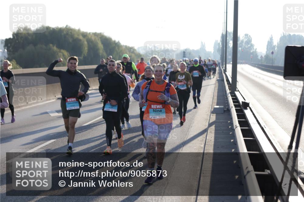 03.10.2025 - Köhlbrandbrückenlauf Jannik Wohlers http://msf.ph/oto/9055873 03.10.2025 09:20:45 Position 3 3162, 1348 meine-sportfotos.de