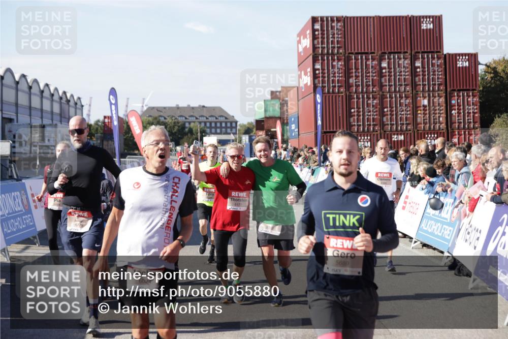 03.10.2025 - Köhlbrandbrückenlauf Jannik Wohlers http://msf.ph/oto/9055880 03.10.2025 13:10:32 Ziel 4386, 4429, 4479, 4514, 4710, 4711, 4774, 5229, 5383, 5689, 5738, 5889, 6024, 6177, 6294, 6779, 6781, 6782 meine-sportfotos.de