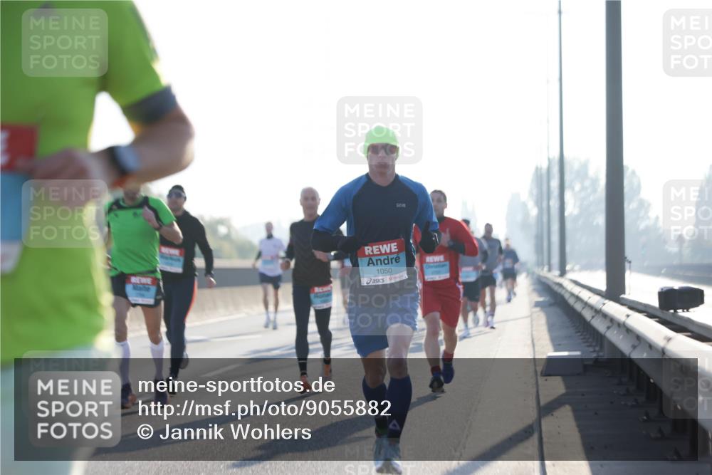 03.10.2025 - Köhlbrandbrückenlauf Jannik Wohlers http://msf.ph/oto/9055882 03.10.2025 09:13:00 Position 3 1050 meine-sportfotos.de