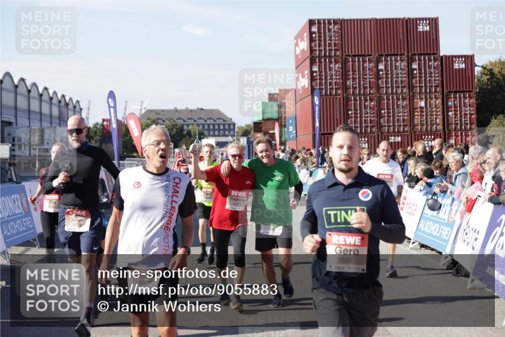 03.10.2025 - Köhlbrandbrückenlauf Jannik Wohlers http://msf.ph/oto/9055883 03.10.2025 13:10:32 Ziel 4386, 4429, 4479, 4514, 4710, 4711, 4774, 5229, 5383, 5689, 5738, 5889, 6024, 6177, 6294, 6779, 6781, 6782 meine-sportfotos.de