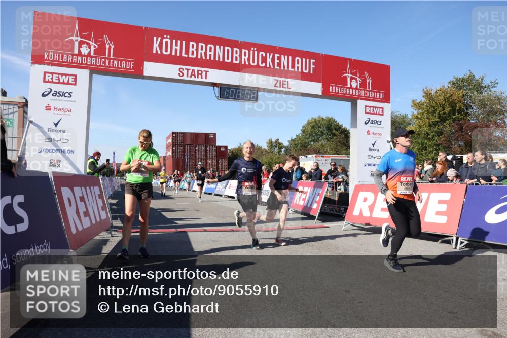 03.10.2025 - Köhlbrandbrückenlauf Lena Gebhardt http://msf.ph/oto/9055910 03.10.2025 13:08:03 Ziel 4107, 4184, 4357, 4395, 4639, 5959, 6022, 6163, 6244, 6348, 6409, 6635, 6696, 6752, 6774 meine-sportfotos.de