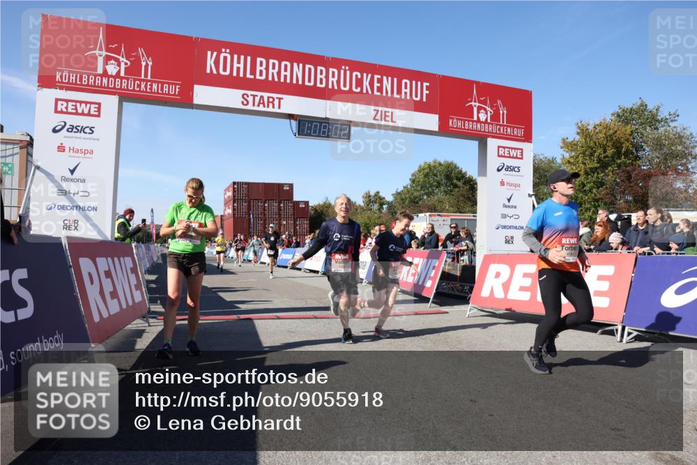 03.10.2025 - Köhlbrandbrückenlauf Lena Gebhardt http://msf.ph/oto/9055918 03.10.2025 13:08:03 Ziel 4107, 4184, 4357, 4395, 4639, 5959, 6022, 6163, 6244, 6348, 6409, 6635, 6696, 6752, 6774 meine-sportfotos.de
