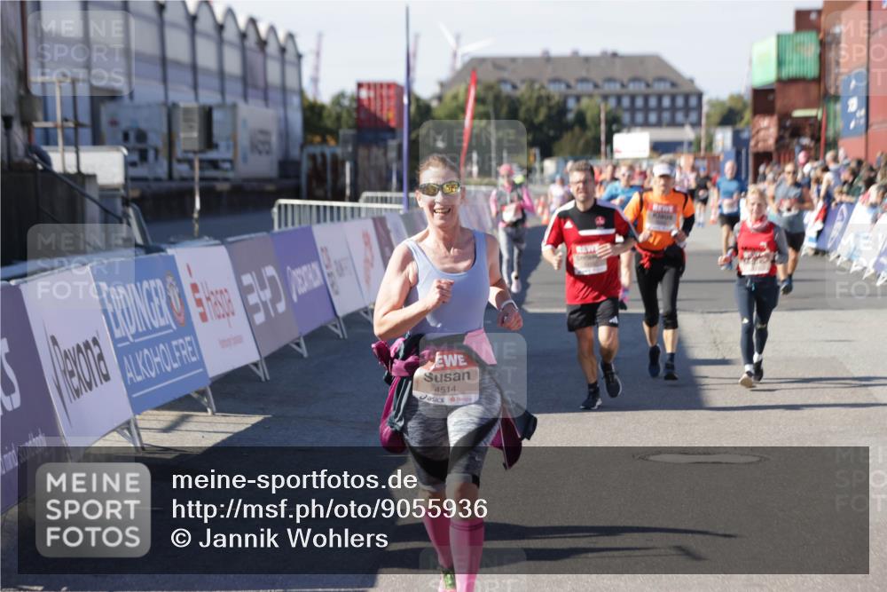 03.10.2025 - Köhlbrandbrückenlauf Jannik Wohlers http://msf.ph/oto/9055936 03.10.2025 13:10:38 Ziel 4386, 4429, 4488, 4514, 5229, 5383, 5410, 5689, 5738, 5753, 5889, 6024, 6177, 6269, 6273, 6294, 6779 meine-sportfotos.de