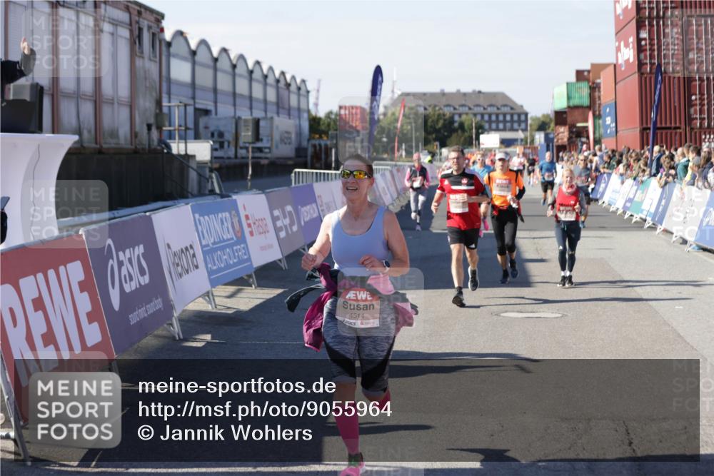 03.10.2025 - Köhlbrandbrückenlauf Jannik Wohlers http://msf.ph/oto/9055964 03.10.2025 13:10:38 Ziel 4386, 4429, 4488, 4514, 5229, 5383, 5410, 5689, 5738, 5753, 5889, 6024, 6177, 6269, 6273, 6294, 6779 meine-sportfotos.de
