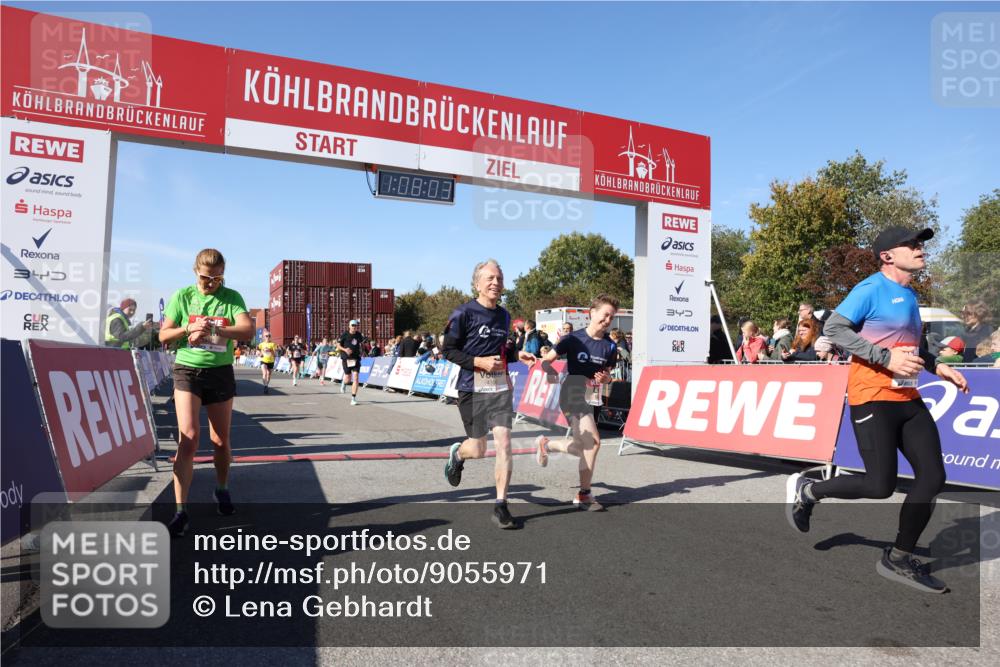 03.10.2025 - Köhlbrandbrückenlauf Lena Gebhardt http://msf.ph/oto/9055971 03.10.2025 13:08:03 Ziel 4107, 4184, 4357, 4395, 4639, 5959, 6022, 6163, 6244, 6348, 6409, 6635, 6696, 6752, 6774 meine-sportfotos.de