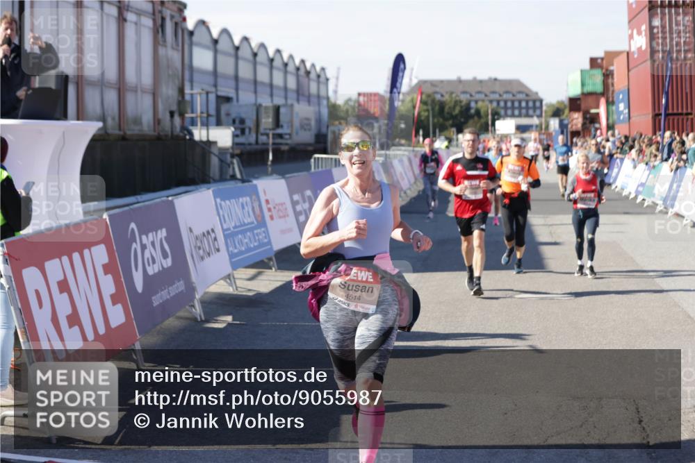 03.10.2025 - Köhlbrandbrückenlauf Jannik Wohlers http://msf.ph/oto/9055987 03.10.2025 13:10:39 Ziel 4081, 4386, 4429, 4488, 4514, 5229, 5383, 5410, 5689, 5738, 5753, 5889, 6024, 6177, 6269, 6273, 6779 meine-sportfotos.de