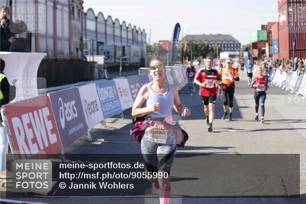 03.10.2025 - Köhlbrandbrückenlauf Jannik Wohlers http://msf.ph/oto/9055990 03.10.2025 13:10:39 Ziel 4081, 4386, 4429, 4488, 4514, 5229, 5383, 5410, 5689, 5738, 5753, 5889, 6024, 6177, 6269, 6273, 6779 meine-sportfotos.de