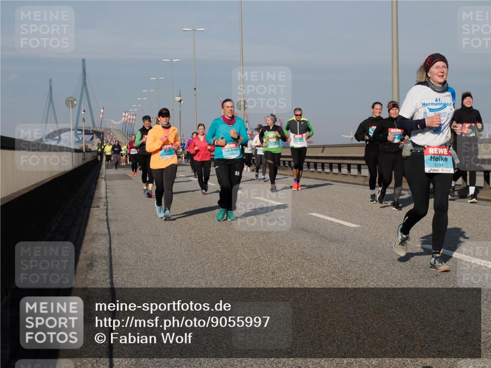 03.10.2025 - Köhlbrandbrückenlauf Fabian Wolf http://msf.ph/oto/9055997 03.10.2025 10:03:18 Position 3 1545, 55, 41, 29, 2012, 2194 meine-sportfotos.de