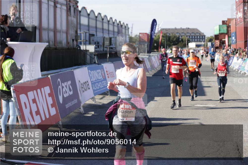 03.10.2025 - Köhlbrandbrückenlauf Jannik Wohlers http://msf.ph/oto/9056014 03.10.2025 13:10:39 Ziel 4081, 4386, 4429, 4488, 4514, 5229, 5383, 5410, 5689, 5738, 5753, 5889, 6024, 6177, 6269, 6273, 6779 meine-sportfotos.de