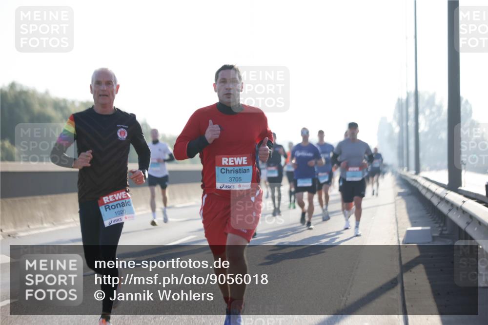 03.10.2025 - Köhlbrandbrückenlauf Jannik Wohlers http://msf.ph/oto/9056018 03.10.2025 09:13:02 Position 3 1020, 3705 meine-sportfotos.de