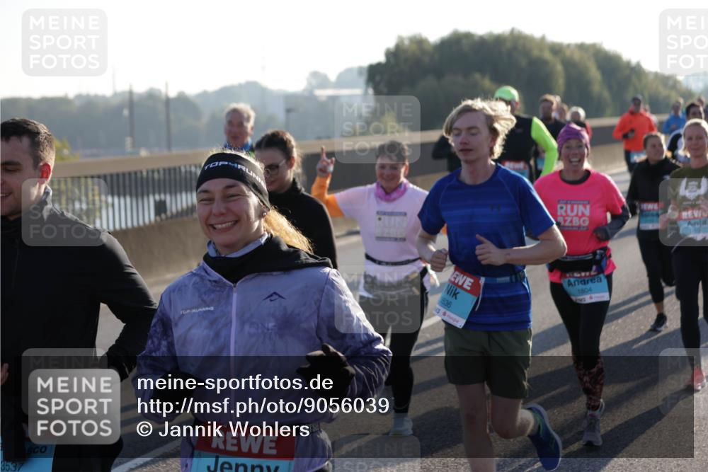03.10.2025 - Köhlbrandbrückenlauf Jannik Wohlers http://msf.ph/oto/9056039 03.10.2025 09:20:48 Position 3 3537, 3536, 1804 meine-sportfotos.de