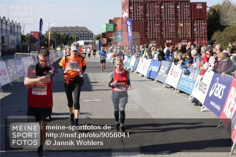 03.10.2025 - Köhlbrandbrückenlauf Jannik Wohlers http://msf.ph/oto/9056041 03.10.2025 13:10:41 Ziel 4081, 4386, 4488, 4514, 5229, 5383, 5410, 5689, 5738, 5753, 5889, 6024, 6177, 6269, 6273, 6779 meine-sportfotos.de