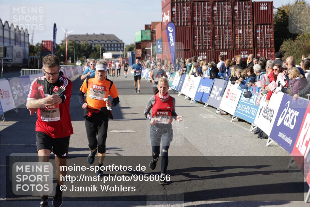 03.10.2025 - Köhlbrandbrückenlauf Jannik Wohlers http://msf.ph/oto/9056056 03.10.2025 13:10:41 Ziel 4081, 4386, 4488, 4514, 5229, 5383, 5410, 5689, 5738, 5753, 5889, 6024, 6177, 6269, 6273, 6779 meine-sportfotos.de