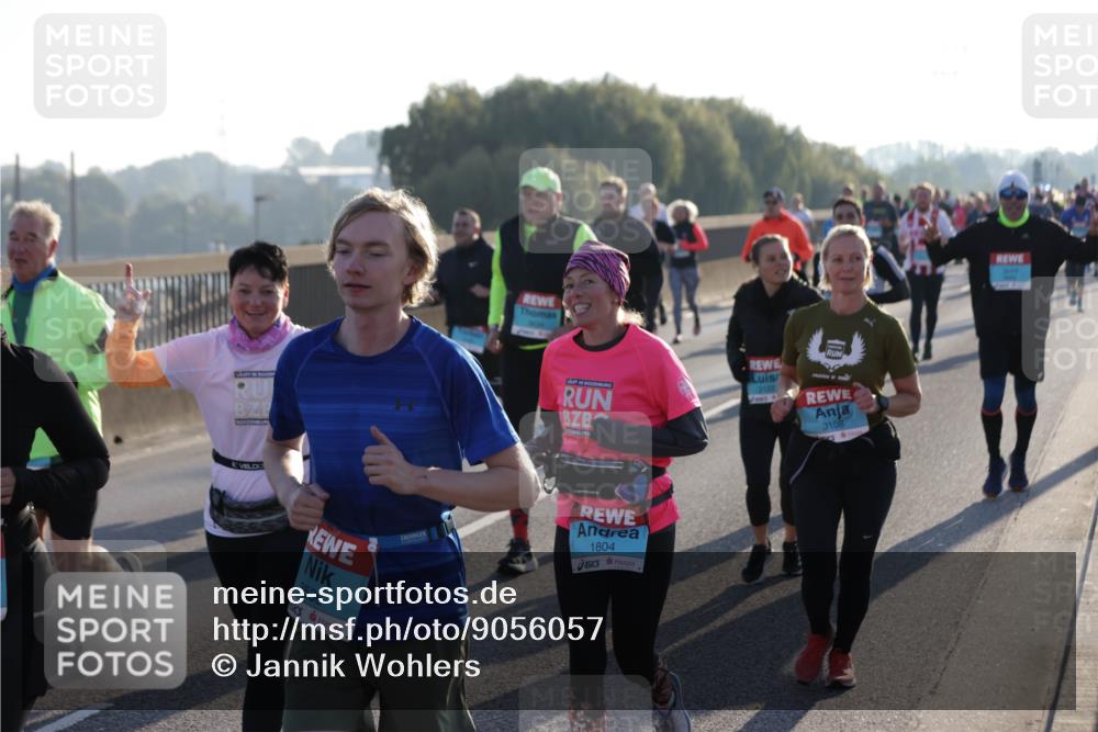 03.10.2025 - Köhlbrandbrückenlauf Jannik Wohlers http://msf.ph/oto/9056057 03.10.2025 09:20:48 Position 3 3536, 2122, 3108, 1804 meine-sportfotos.de