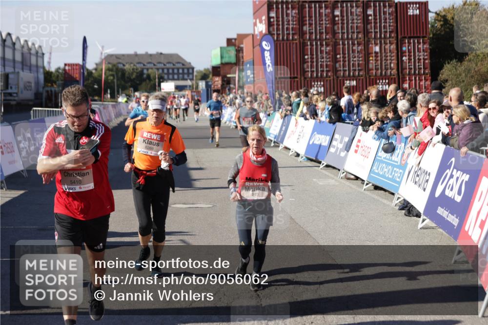 03.10.2025 - Köhlbrandbrückenlauf Jannik Wohlers http://msf.ph/oto/9056062 03.10.2025 13:10:41 Ziel 4081, 4386, 4488, 4514, 5229, 5383, 5410, 5689, 5738, 5753, 5889, 6024, 6177, 6269, 6273, 6779 meine-sportfotos.de