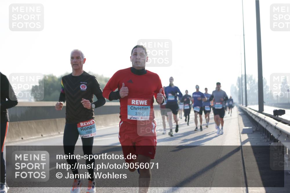 03.10.2025 - Köhlbrandbrückenlauf Jannik Wohlers http://msf.ph/oto/9056071 03.10.2025 09:13:03 Position 3 1020, 3705 meine-sportfotos.de